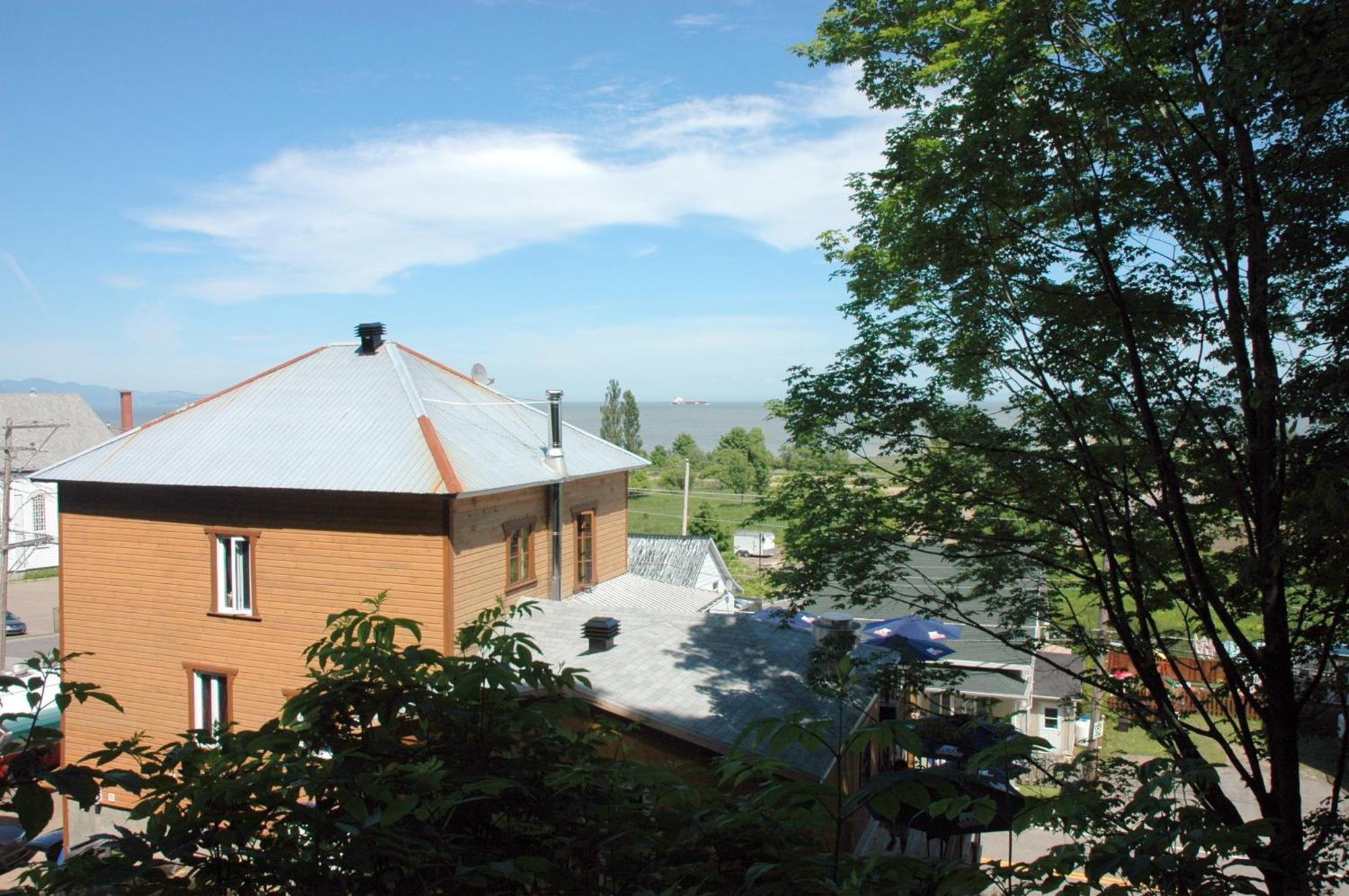 Auberge Le Four A Pain Petite-Riviere-Saint-Francois Exterior photo